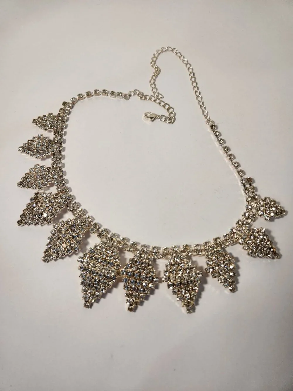 Vid Retired Shop LC Silver Rhinestone Leaf Bib NWOT Statement Bridal Necklace